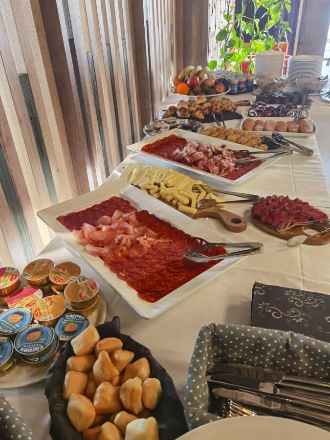 Hotel Forest Pale Eksteriør bilde